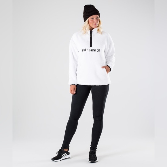 DOPE SNOW Pile W Fleece Sweater In White - Picture 2 of 9